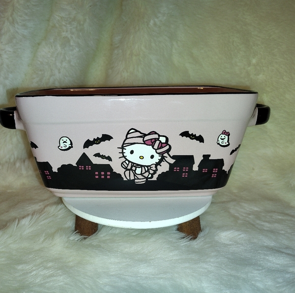 Hello Kitty Bakeware - Picture 1 of 3